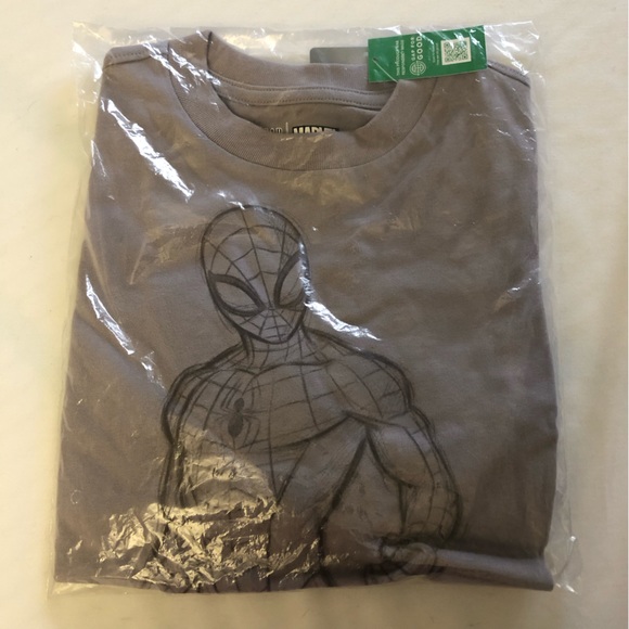 NEW GapKids “Spiderman” Disney 100 Edition Marvel Superhero Graphic TShirt Small - Picture 2 of 5